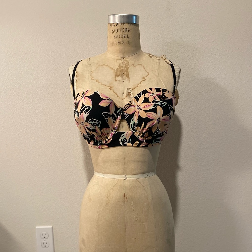 Floral Bikini Top